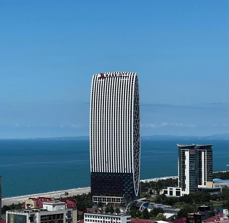 Квартира С Шикарным Видом И Отдельной Спальней Batumi Apartment