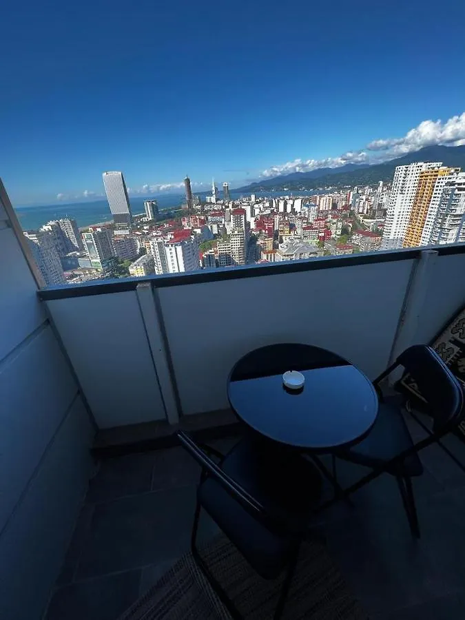 Квартира С Шикарным Видом И Отдельной Спальней Batumi Apartment